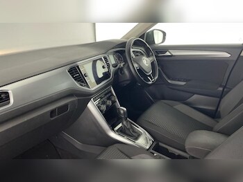 Used Volkswagen T-Roc undefined for sale - 76531121: Photo