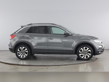 Used Volkswagen T-Roc undefined for sale - 76531121: Photo
