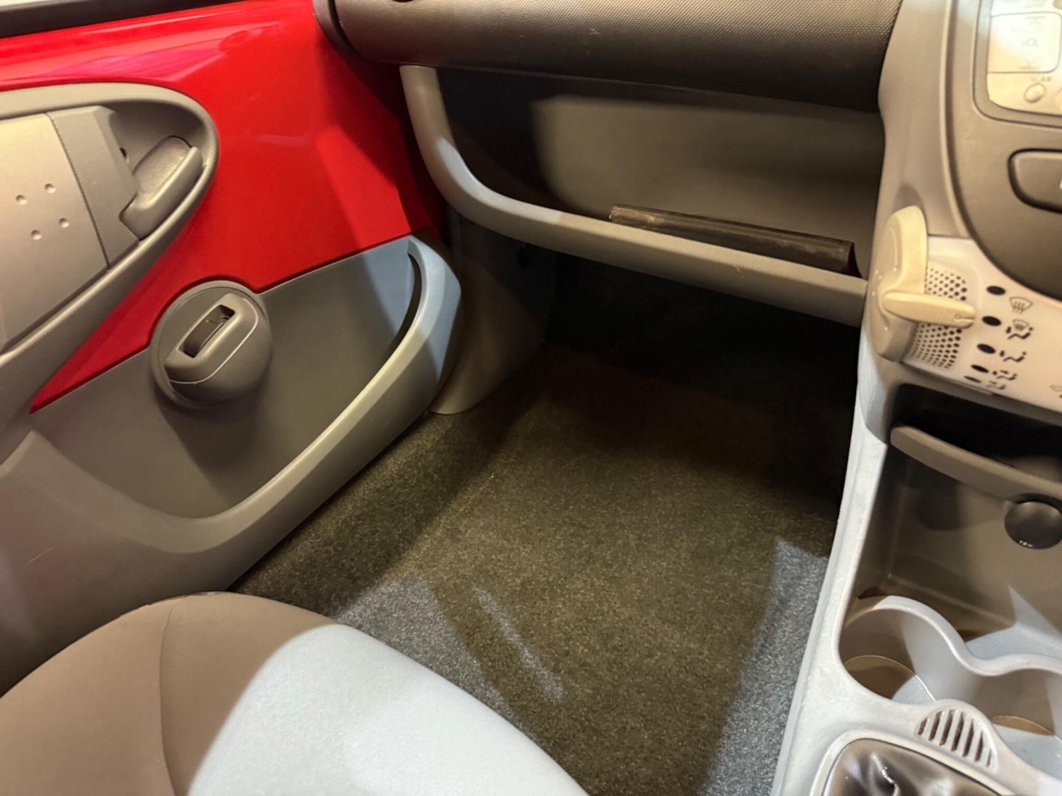 Used Citroen C1 2011 for sale - 76359935: Photo 38