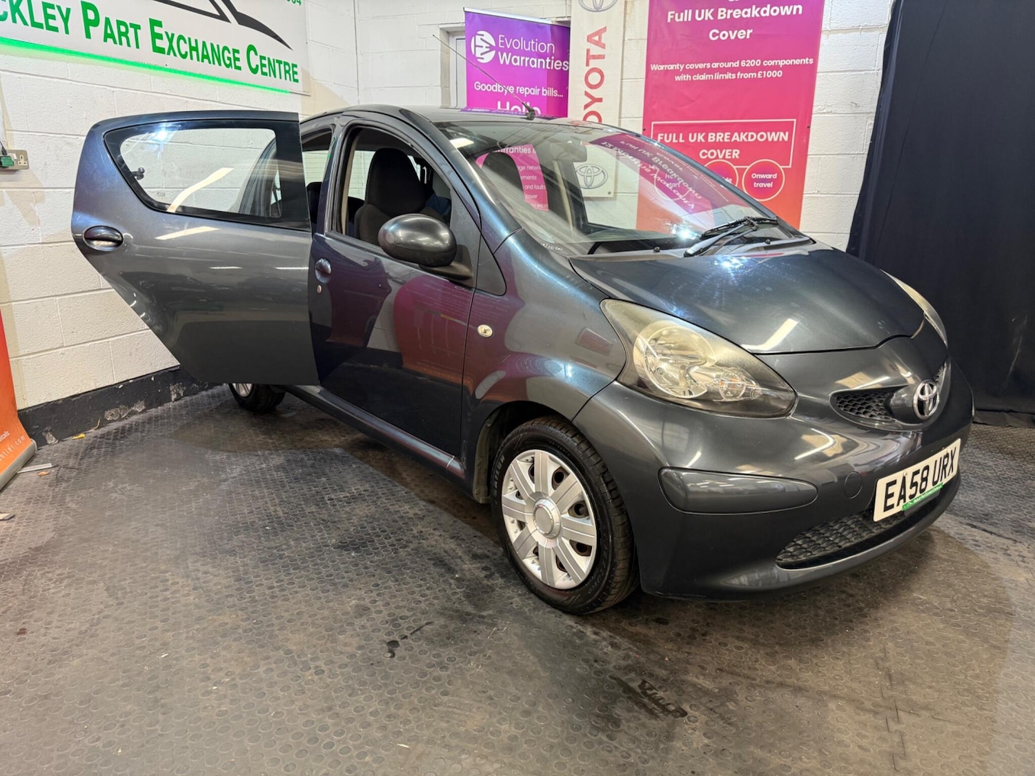 Used Toyota AYGO 2009 for sale - 76388123: Photo 11