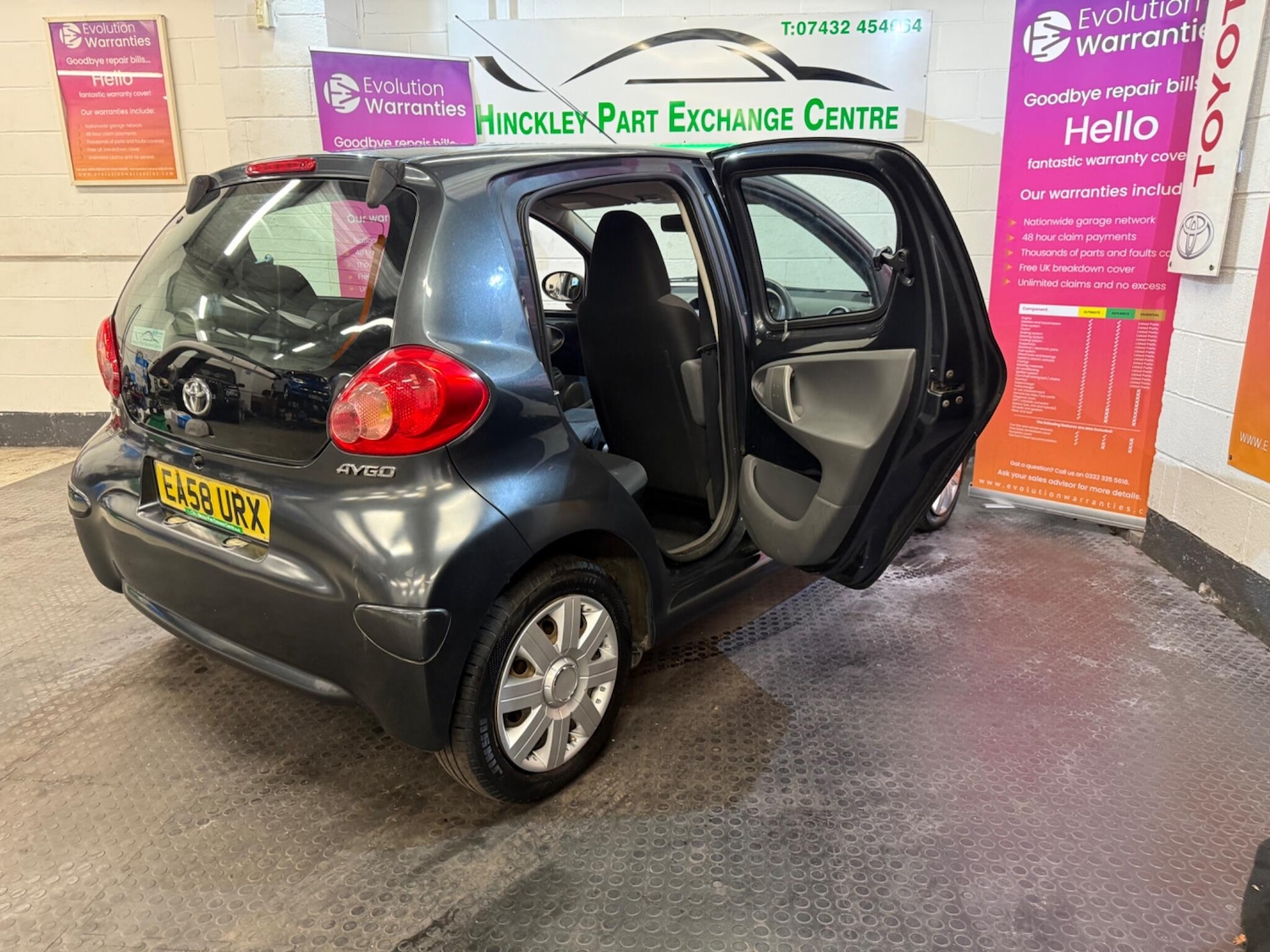 Used Toyota AYGO 2009 for sale - 76388123: Photo 14