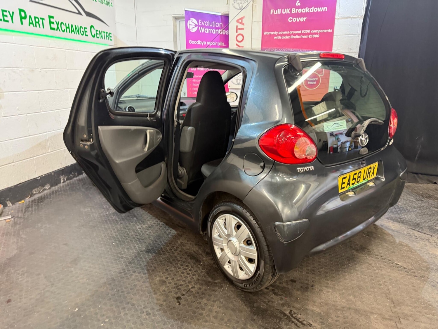 Used Toyota AYGO 2009 for sale - 76388123: Photo 22