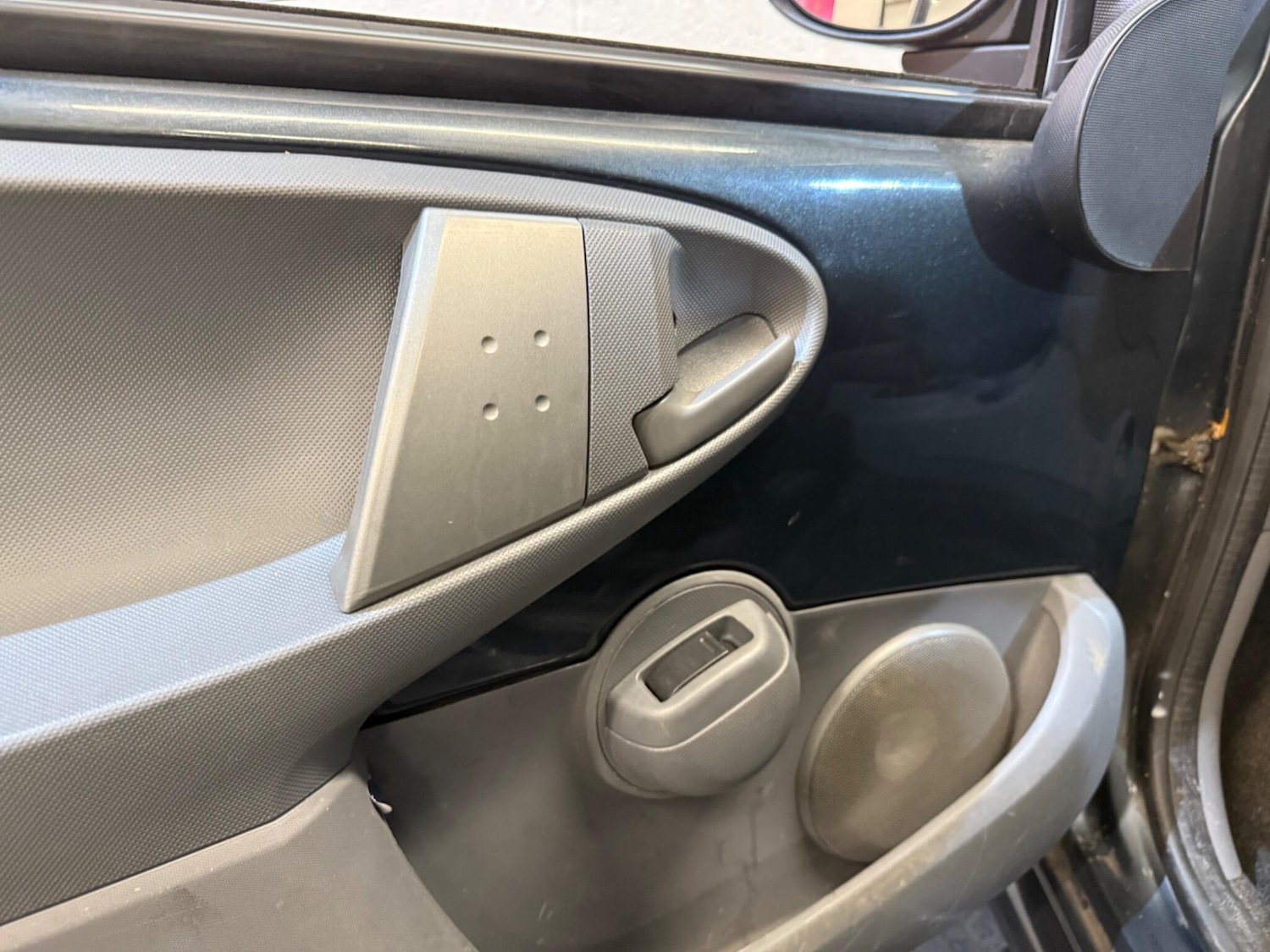 Used Toyota AYGO 2009 for sale - 76388123: Photo 25