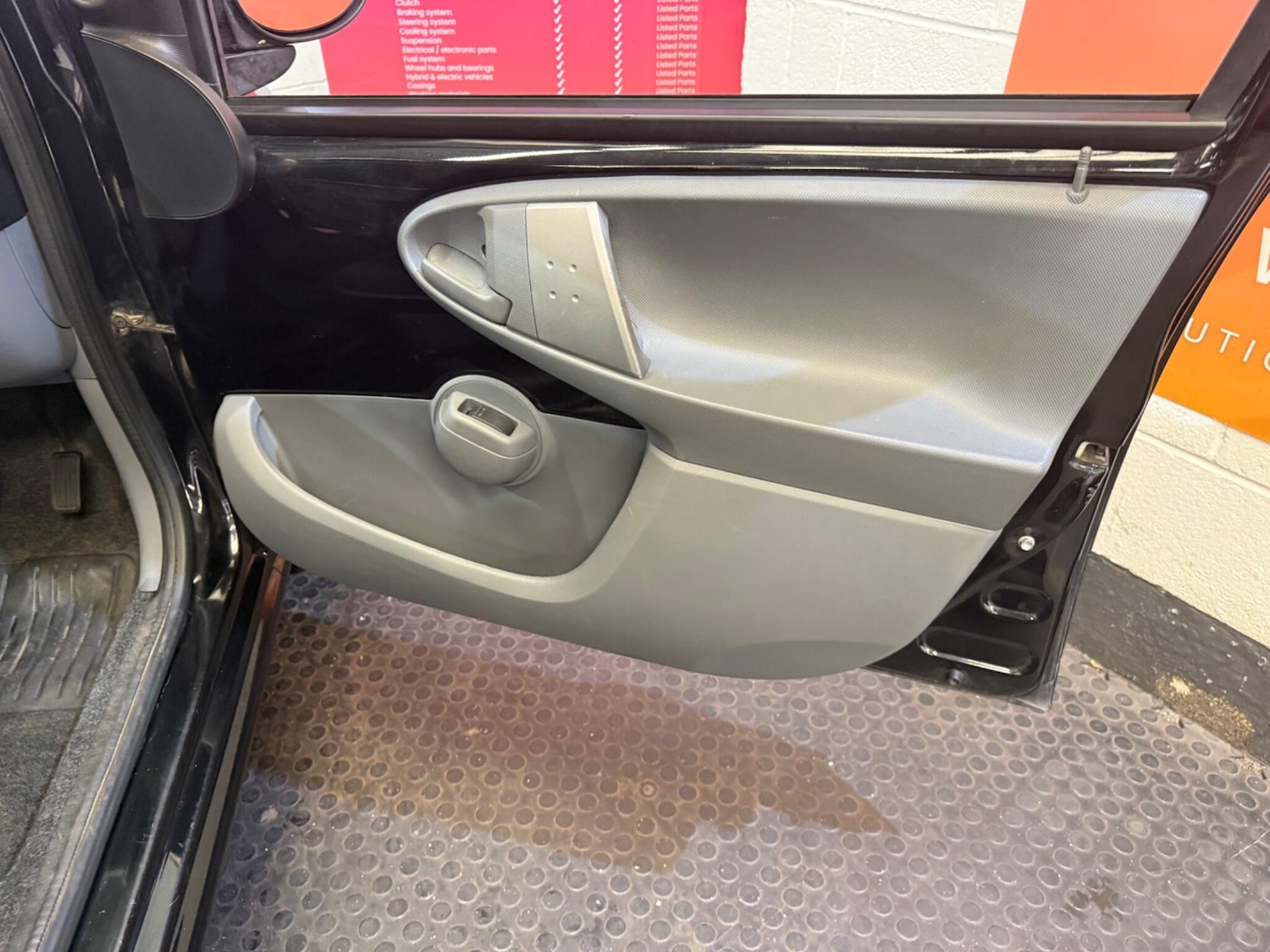 Vehicle 33