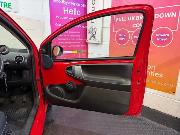 Used Peugeot 107 2013 for sale - 76294972: Photo 24