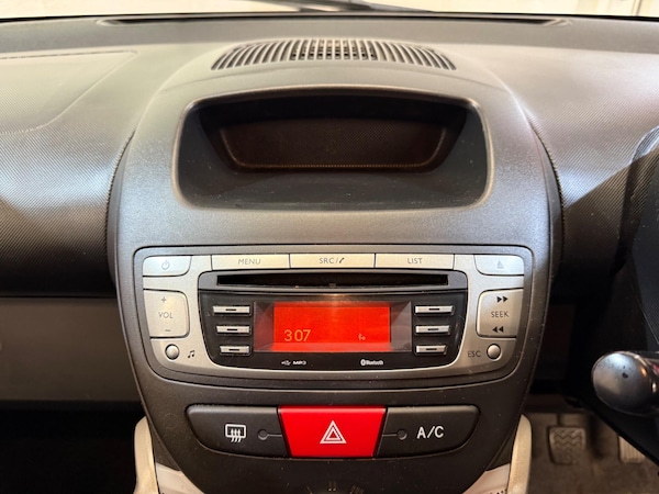 Used Peugeot 107 2013 for sale - 76294972: Photo 28