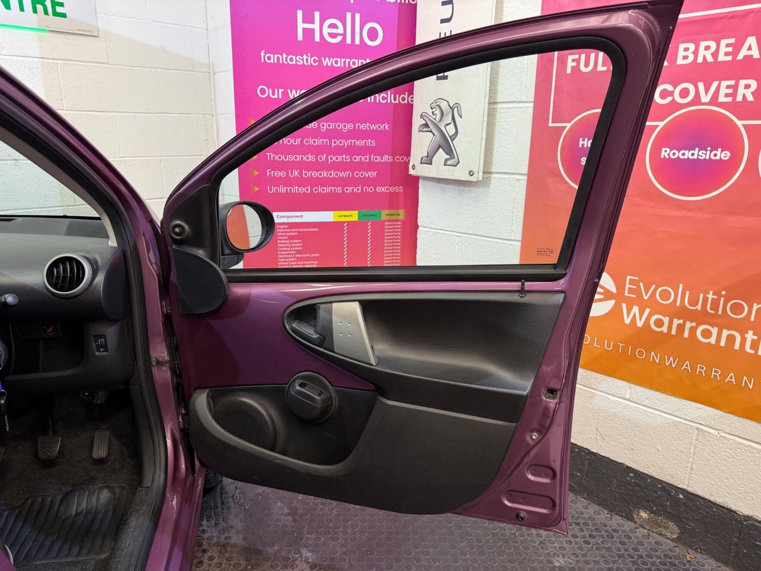 Used Peugeot 107 2012 for sale - 76398052: Photo 24