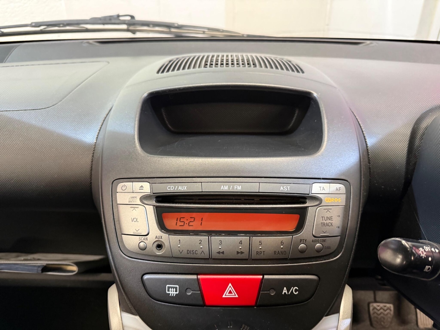 Used Peugeot 107 2012 for sale - 76398052: Photo 31