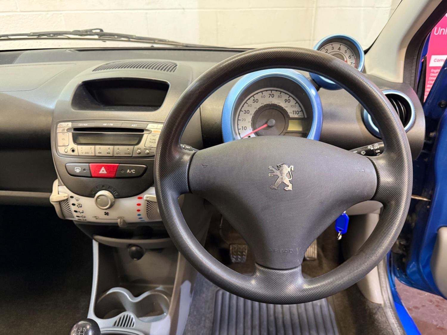 Used Peugeot 107 2010 for sale - 76377839: Photo 28