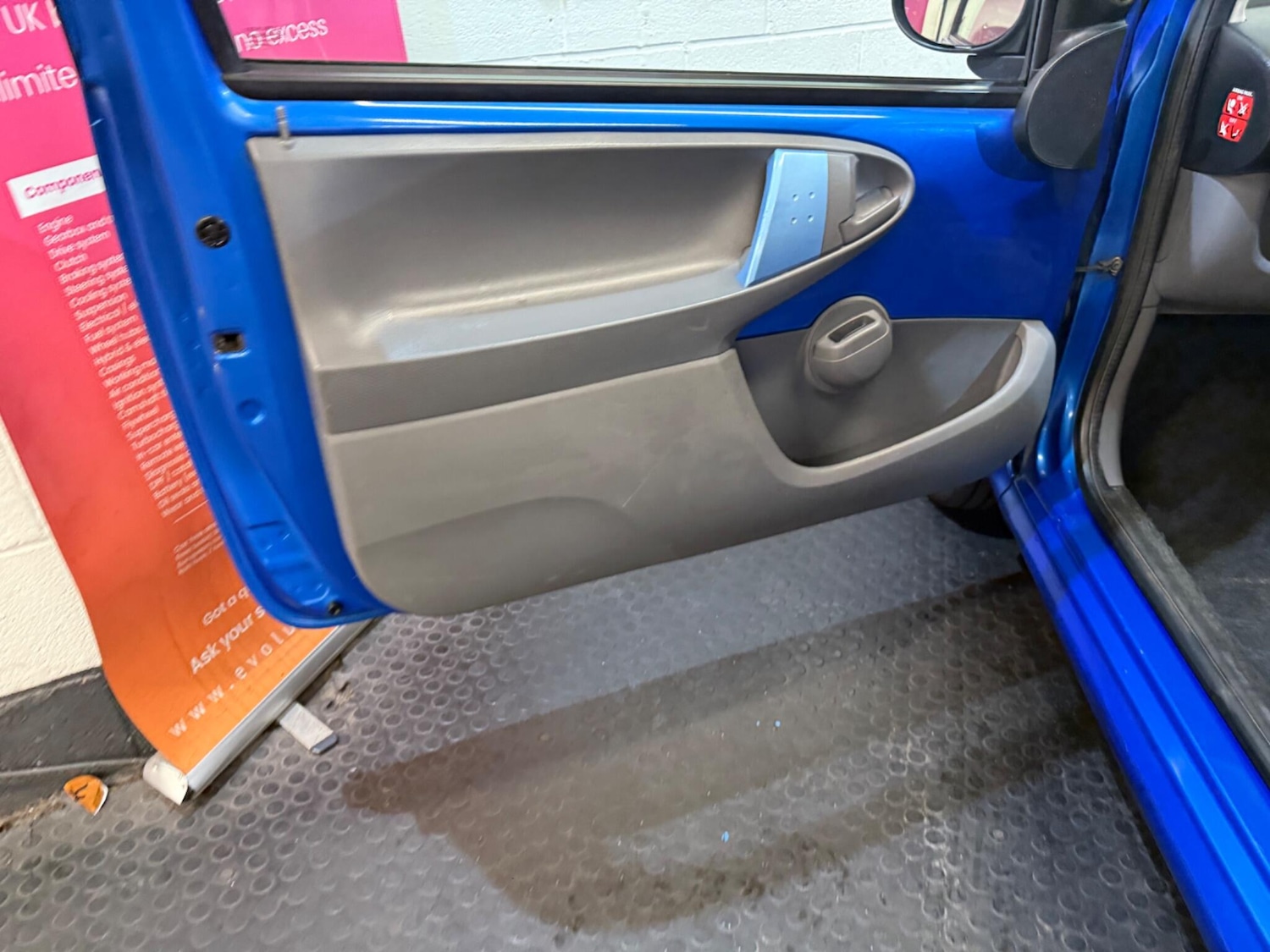 Used Peugeot 107 2010 for sale - 76994989: Photo 20