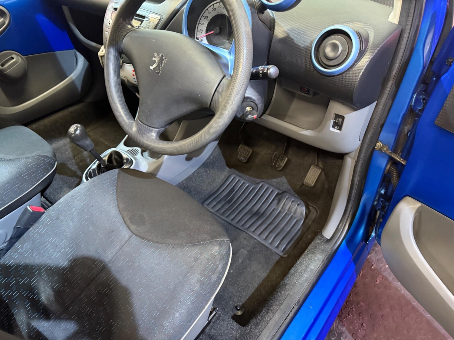 Used Peugeot 107 2010 for sale - 76994989: Photo 27