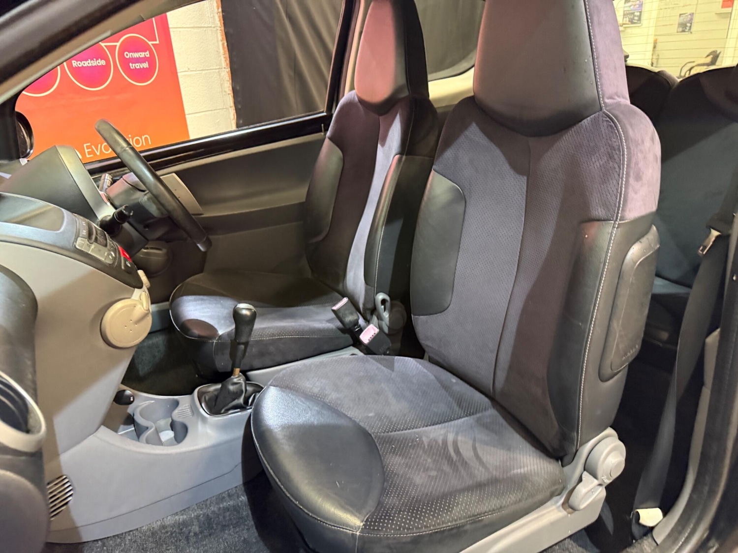 Used Toyota AYGO 2009 for sale - 76592924: Photo 23