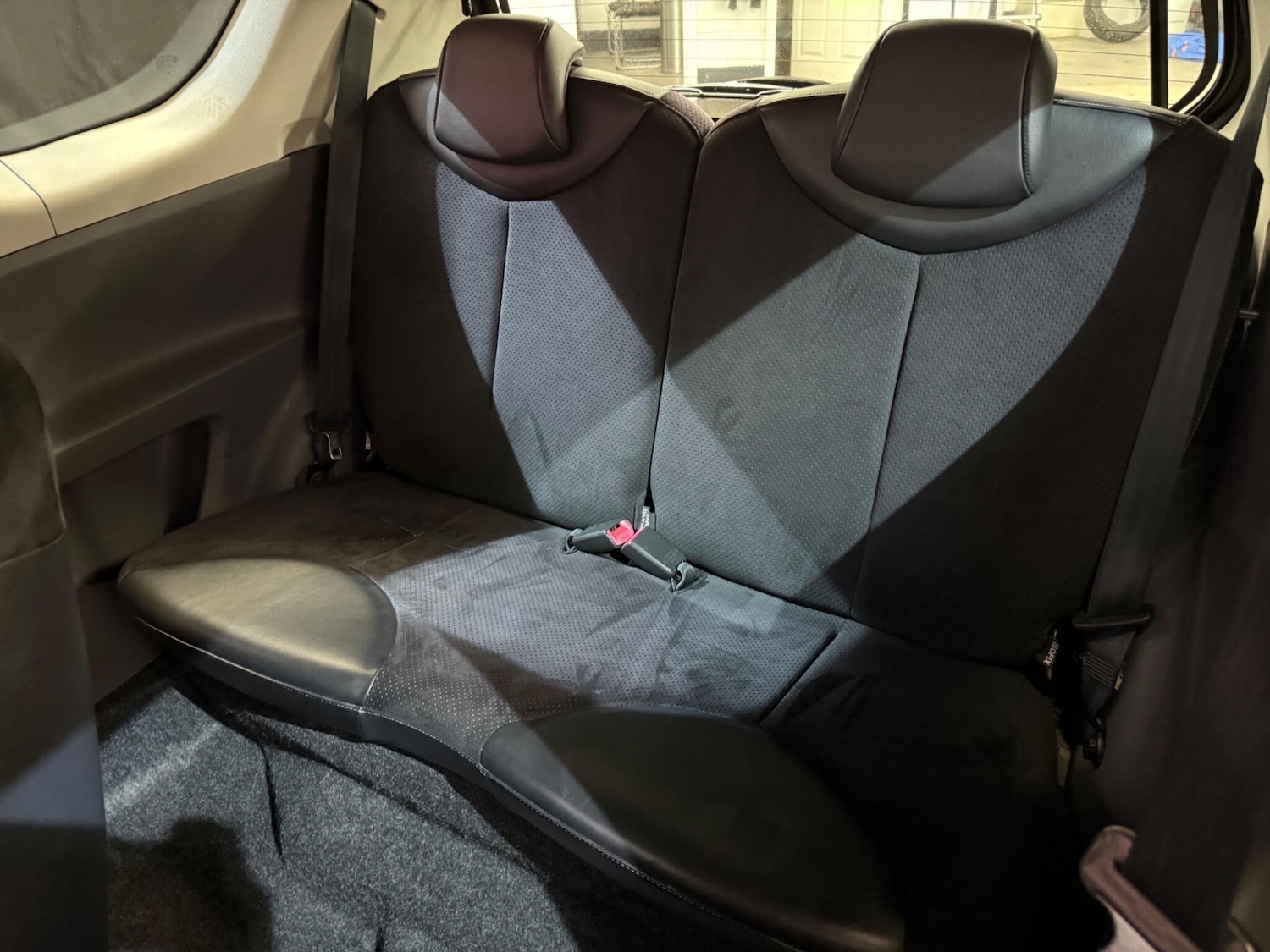 Used Toyota AYGO 2009 for sale - 76592924: Photo 24