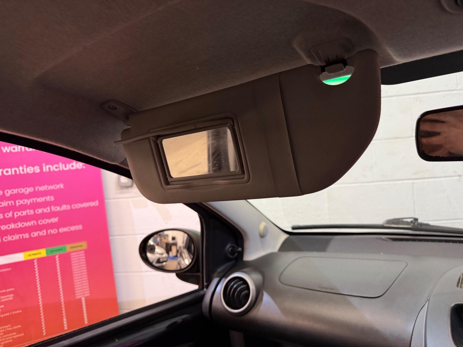 Used Toyota AYGO 2009 for sale - 76592924: Photo 35