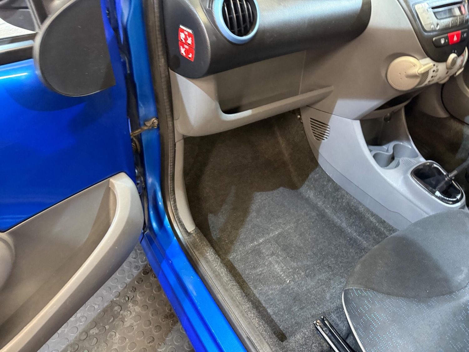 Used Peugeot 107 2010 for sale - 76549837: Photo 22