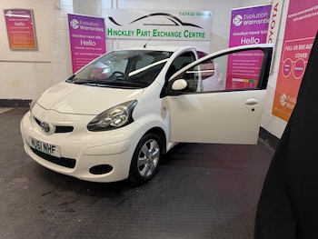 Used Toyota AYGO 2011 for sale - 75927400: Photo