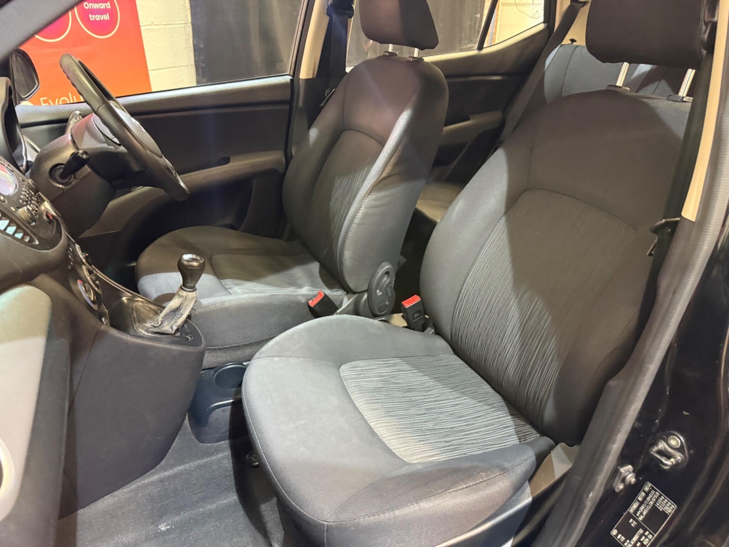 Used Hyundai i10 2012 for sale - 76433282: Photo 26