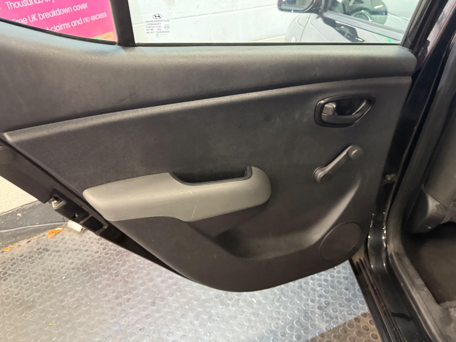 Used Hyundai i10 2012 for sale - 76433282: Photo 27