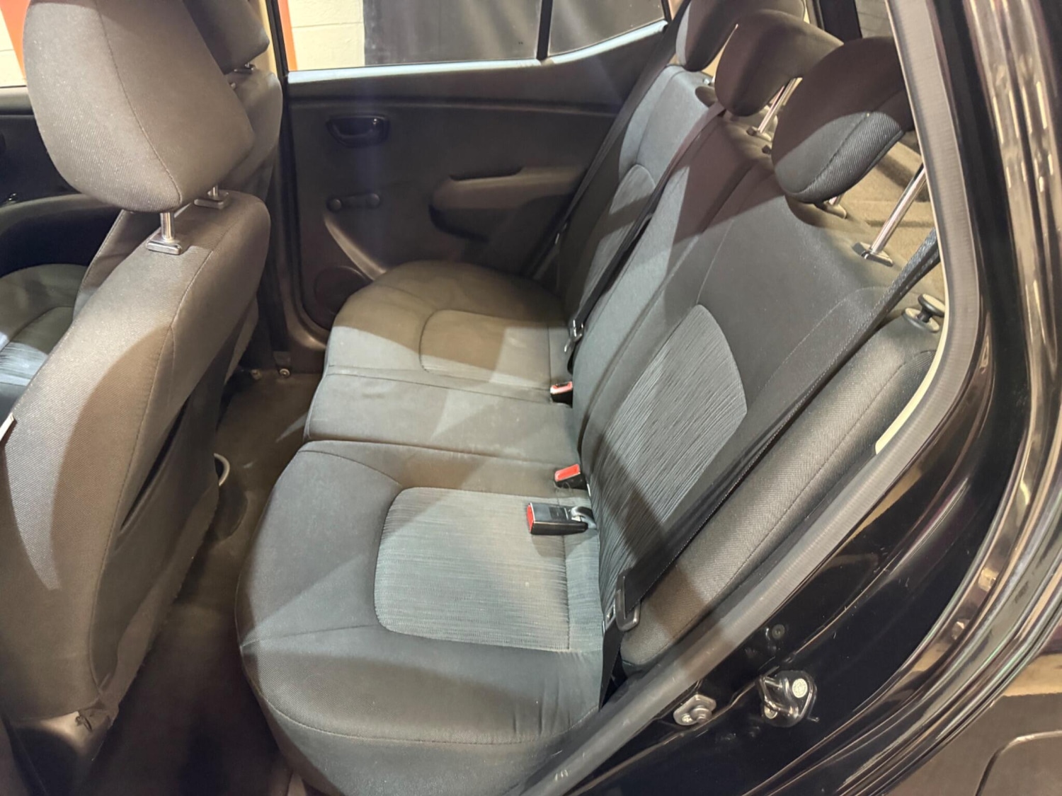 Used Hyundai i10 2012 for sale - 76433282: Photo 29