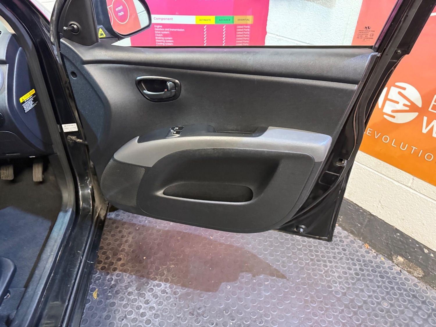 Used Hyundai i10 2012 for sale - 76433282: Photo 33