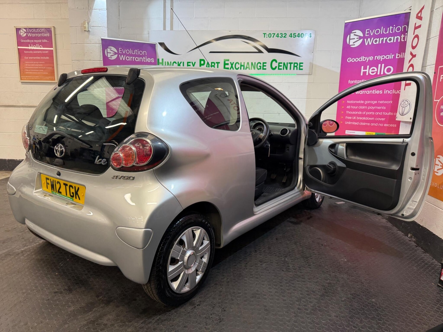 Used Toyota AYGO 2012 for sale - 76359938: Photo 11