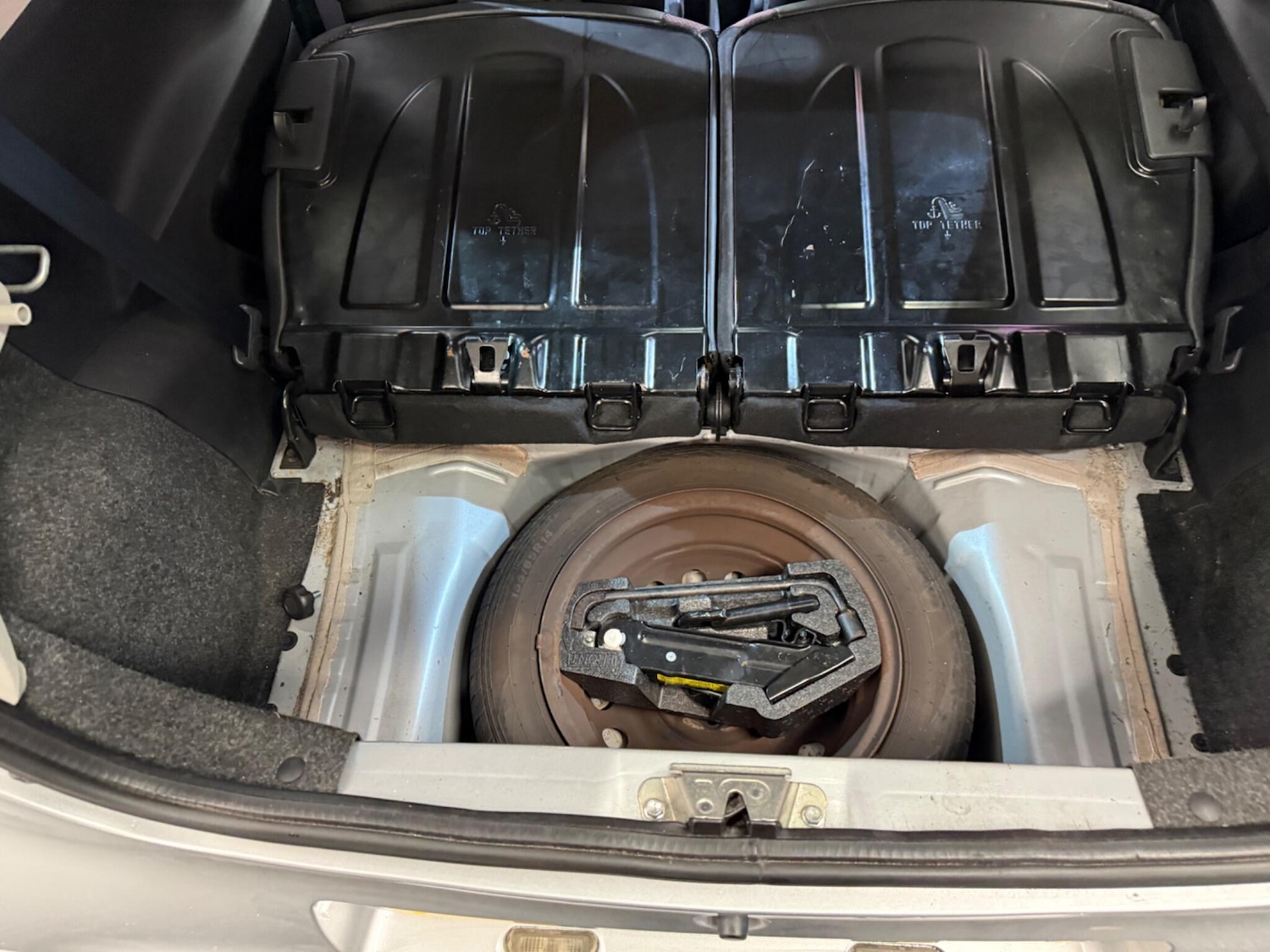 Used Toyota AYGO 2012 for sale - 76359938: Photo 17