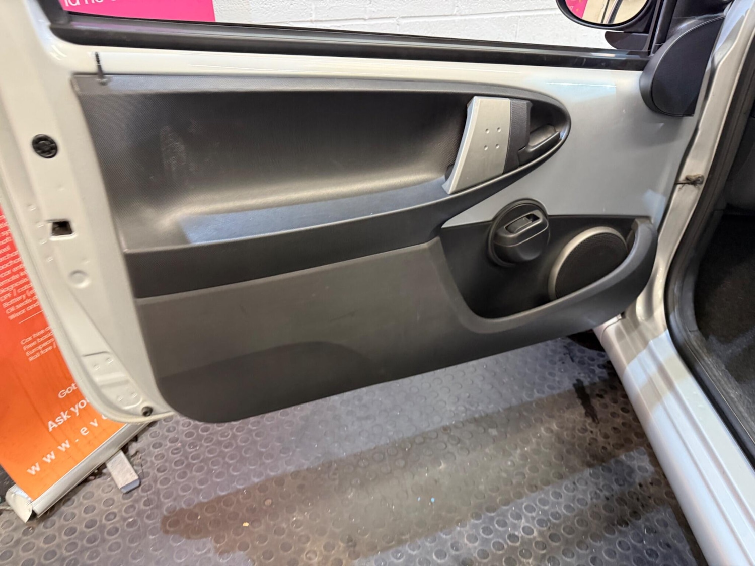 Used Toyota AYGO 2012 for sale - 76359938: Photo 21