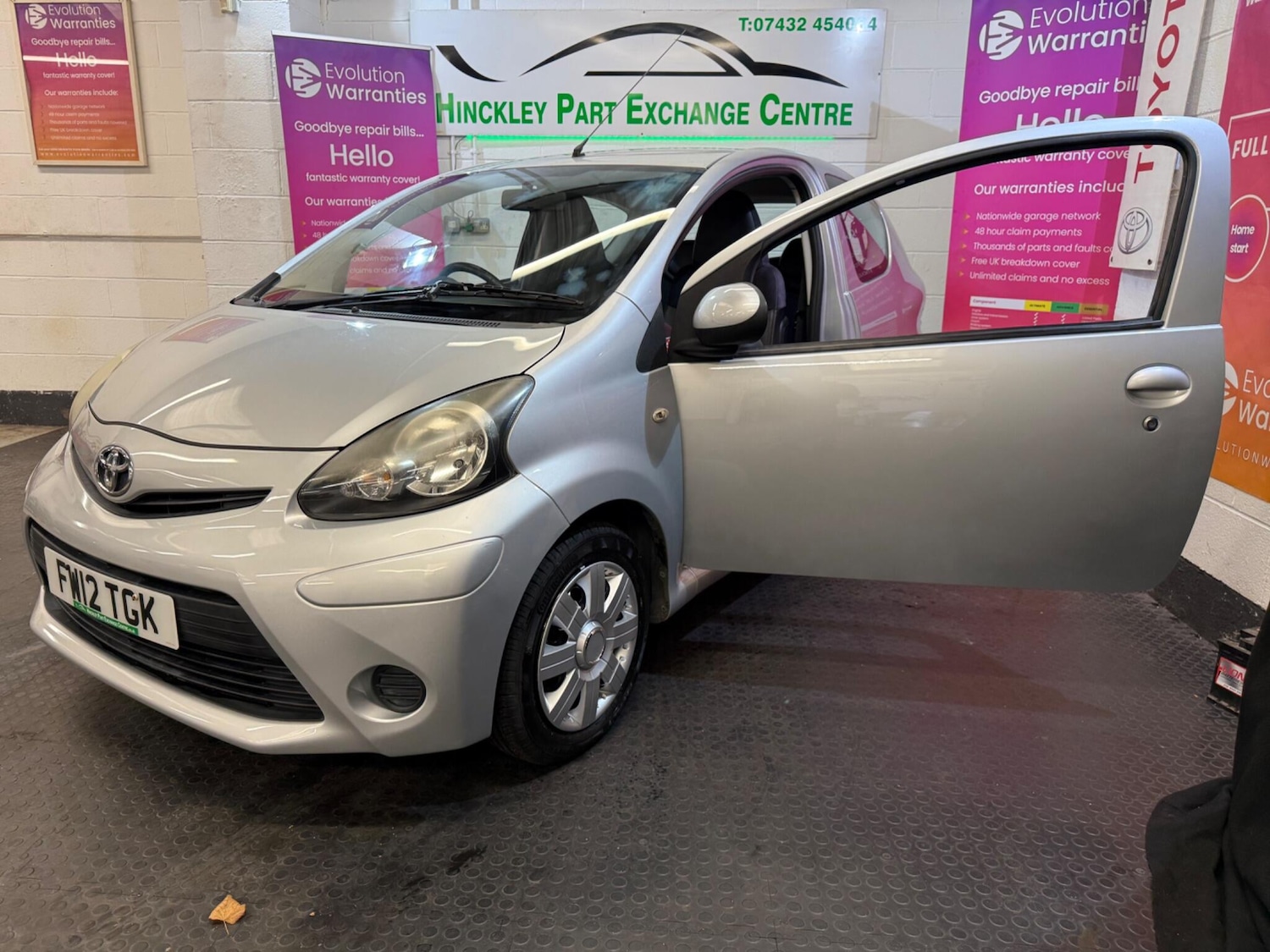Used Toyota AYGO 2012 for sale - 76359938: Photo 3