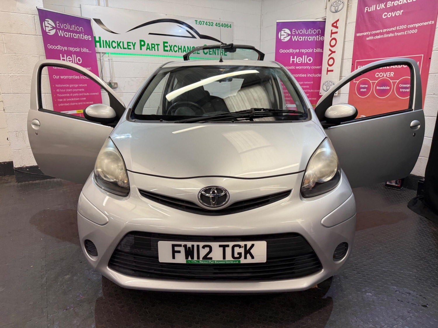 Used Toyota AYGO 2012 for sale - 76359938: Photo 6
