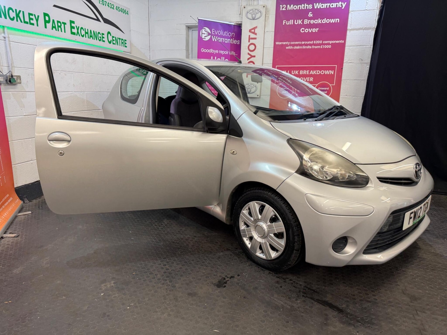 Used Toyota AYGO 2012 for sale - 76359938: Photo 9