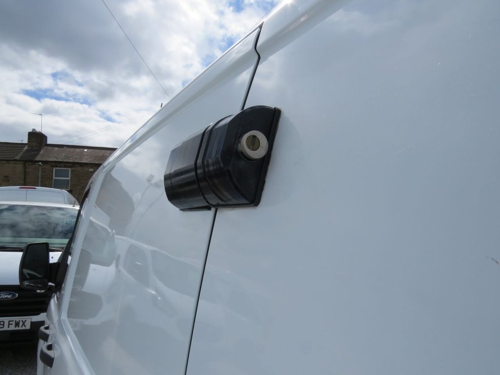 Used Ford Transit Custom 2018 for sale - 76820529: Photo 24