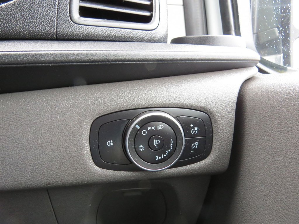 Used Ford Transit Custom 2018 for sale - 76820529: Photo 32