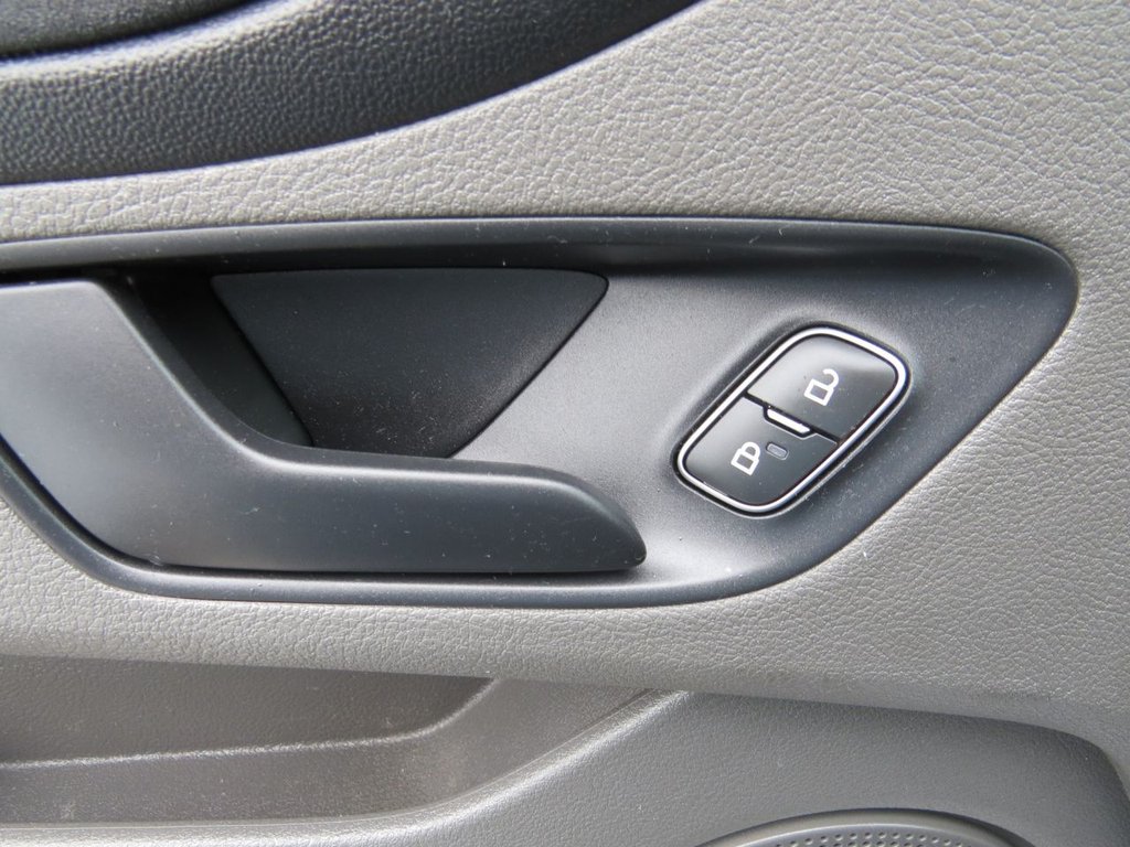 Used Ford Transit Custom 2018 for sale - 76820529: Photo 34