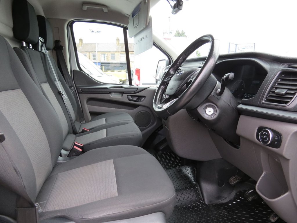 Used Ford Transit Custom 2018 for sale - 76820529: Photo 4