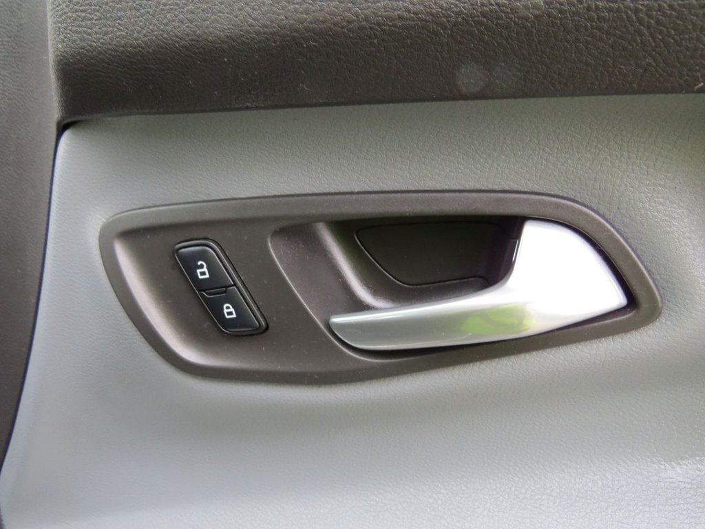 Used Ford Transit Custom 2018 for sale - 76820533: Photo 17