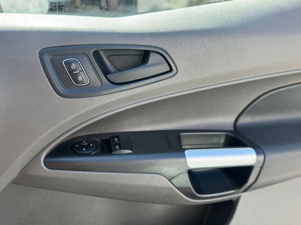 Used Ford Transit Connect 2020 for sale - 76820555: Photo 17