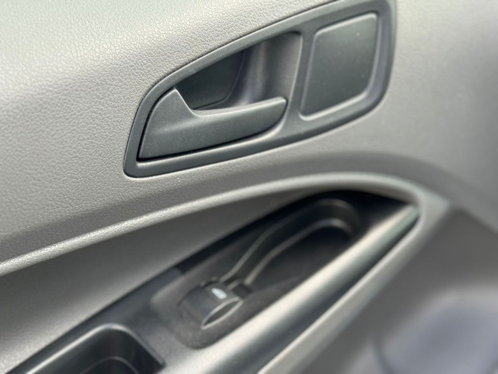 Used Ford Transit Connect 2020 for sale - 76820555: Photo 24