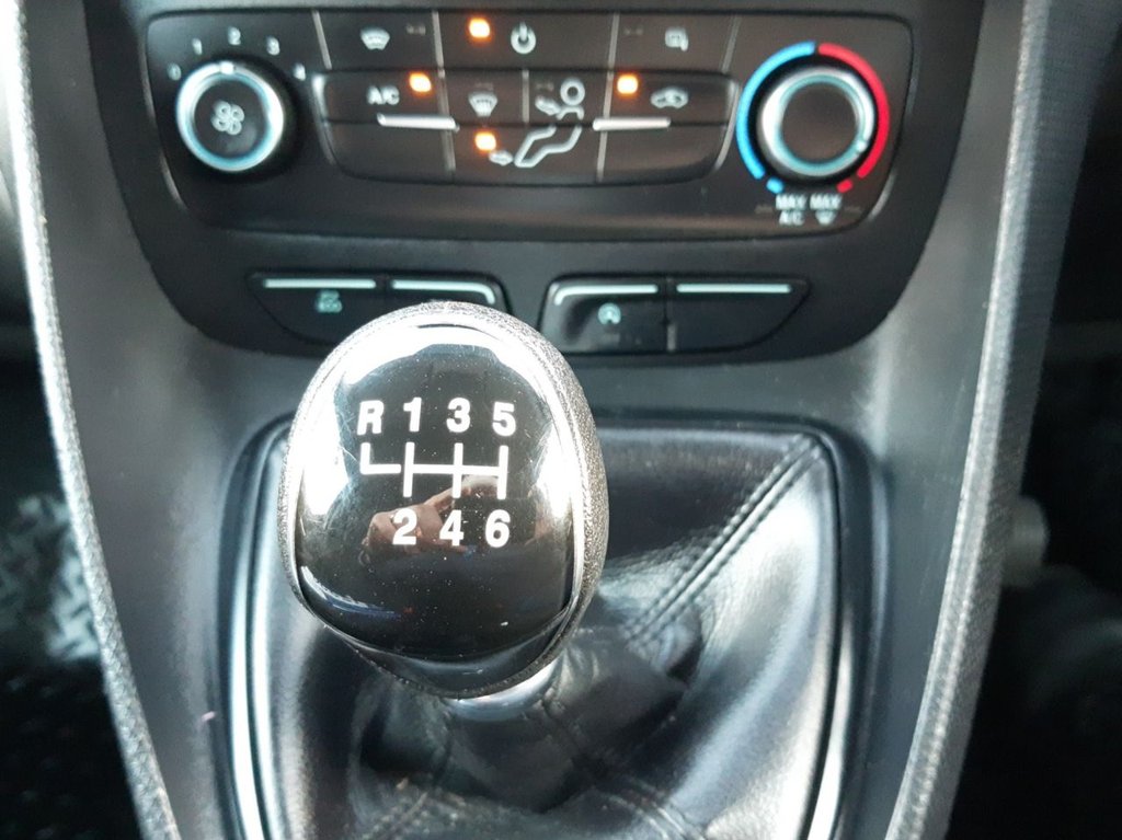 Used Ford Transit Connect 2020 for sale - 76820555: Photo 28