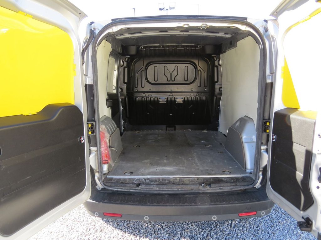 Used Vauxhall Combo 2018 for sale - 78082691: Photo 12