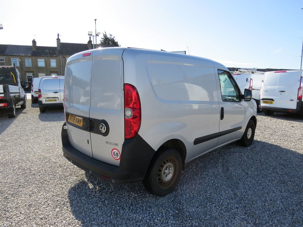 Used Vauxhall Combo 2018 for sale - 78082691: Photo 8