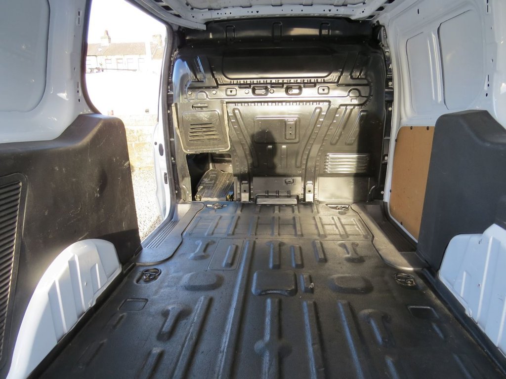 Used Ford Transit Connect 2018 for sale - 76820625: Photo 2