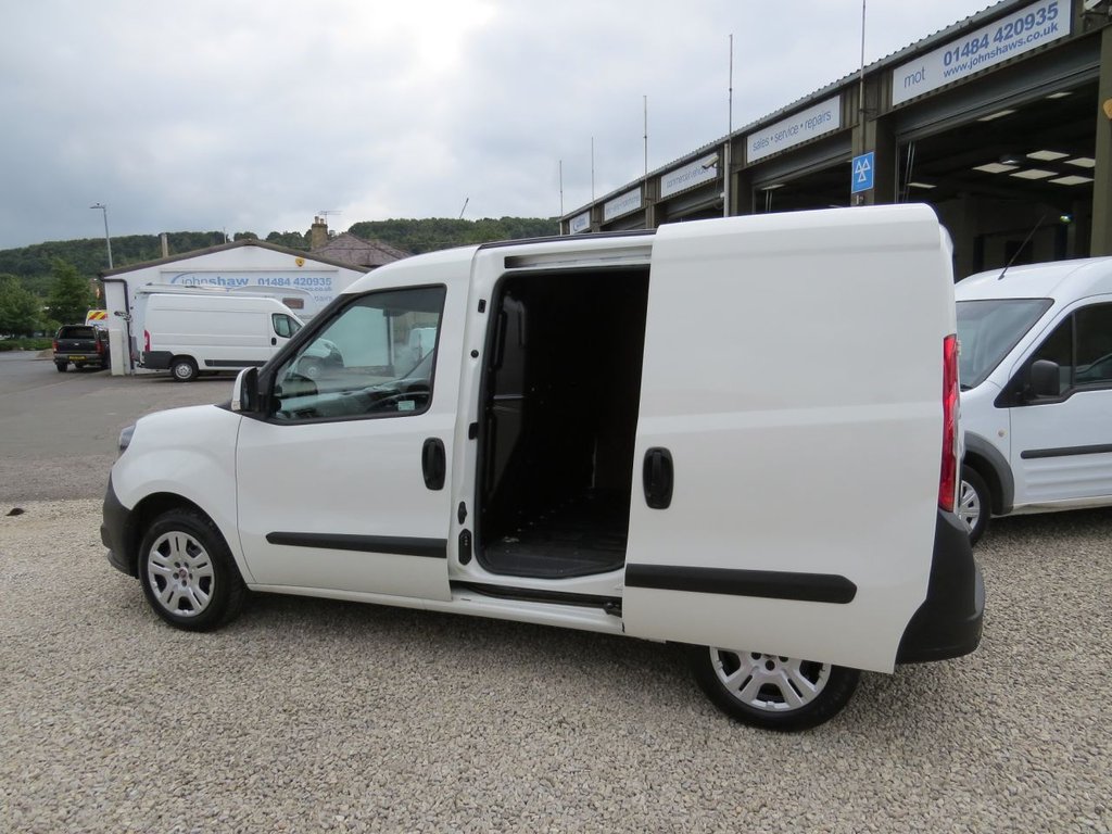 Used Fiat Doblo 2018 for sale - 76820528: Photo 12