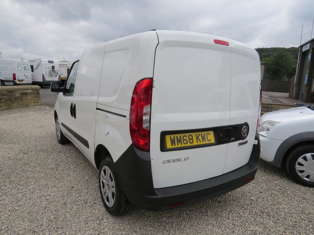 Used Fiat Doblo 2018 for sale - 76820528: Photo 4