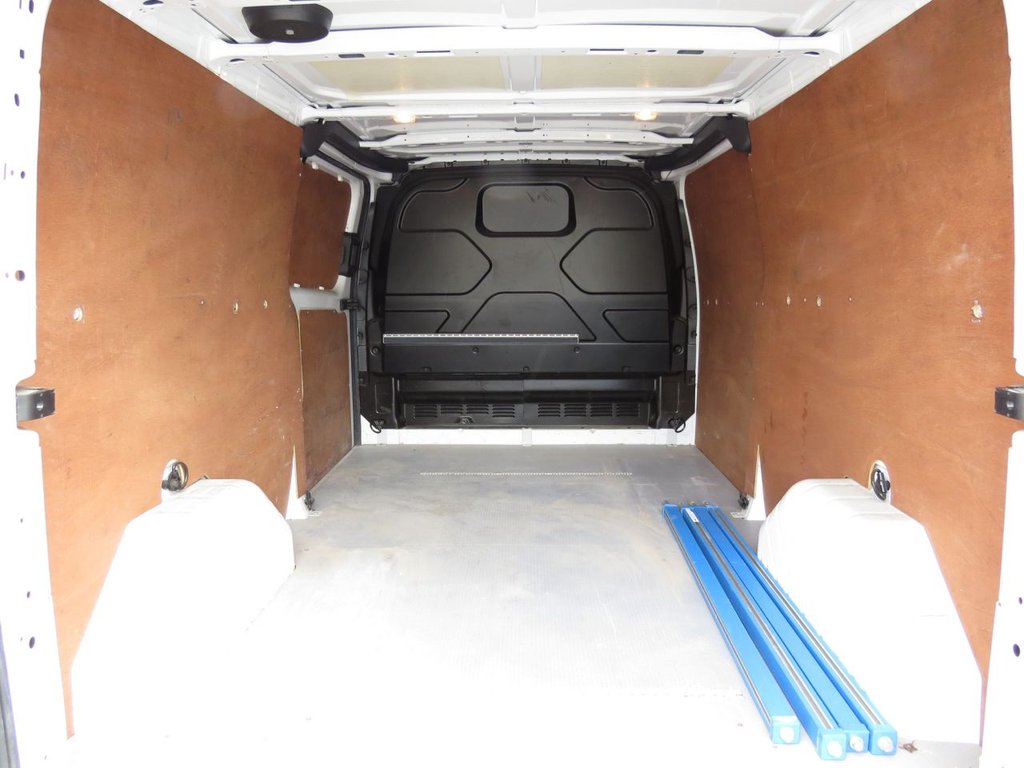 Used Ford Transit Custom 2019 for sale - 78117433: Photo 2