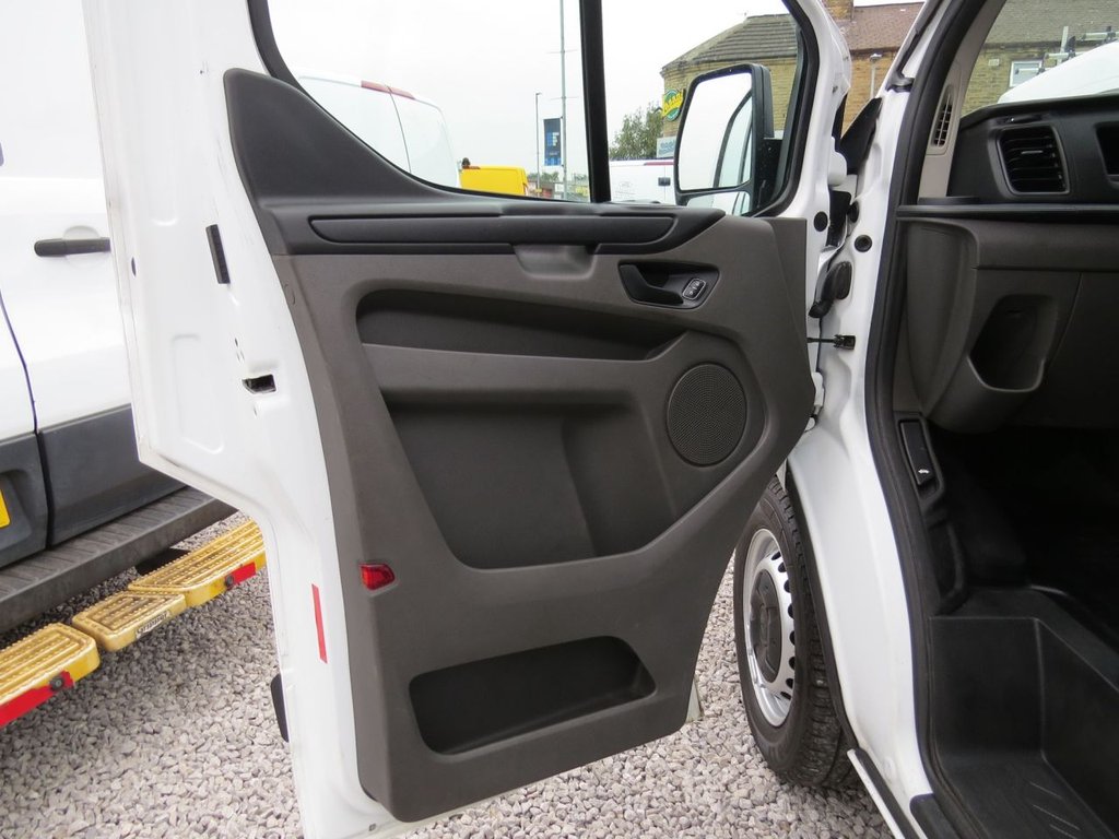 Used Ford Transit Custom 2019 for sale - 76820323: Photo 33