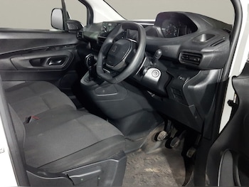 Used Peugeot Partner 2021 for sale - 77145602: Photo
