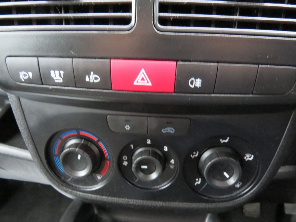 Used Vauxhall Combo 2017 for sale - 76820356: Photo 22