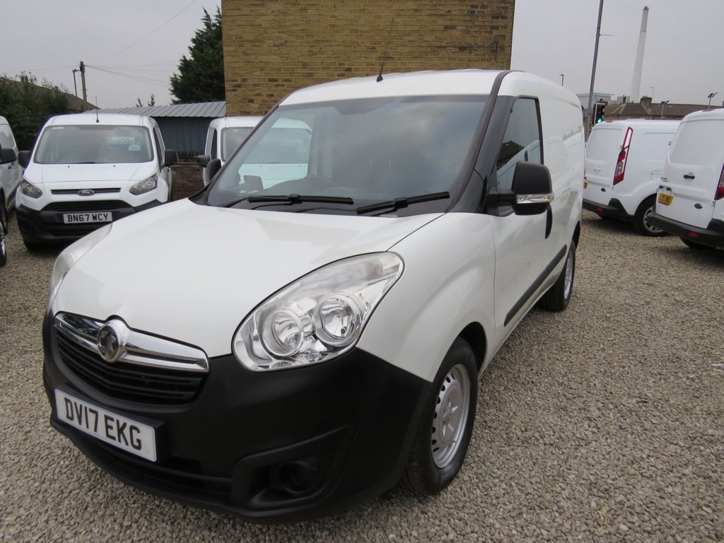 Used Vauxhall Combo 2017 for sale - 76820356: Photo 5
