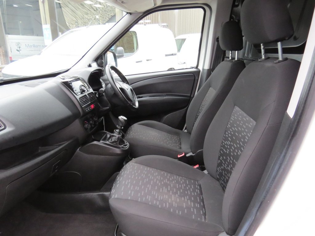 Used Vauxhall Combo 2017 for sale - 76820356: Photo 9