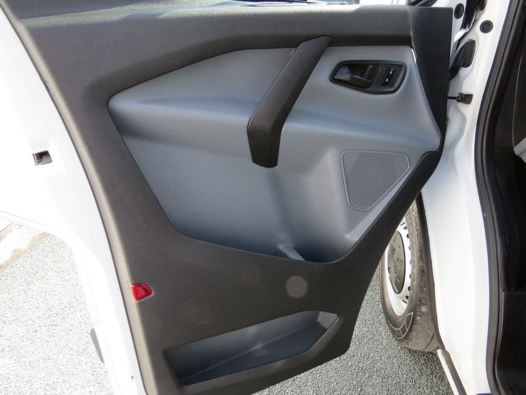 Used Ford Transit Custom 2017 for sale - 76820540: Photo 29